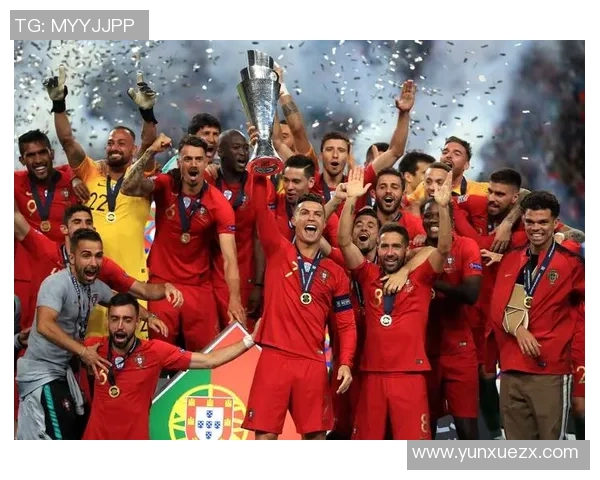 梅西C罗内马尔领衔全球足坛风云三大巨星的传奇对决与辉煌历程